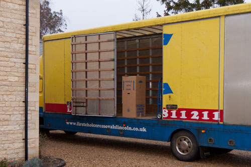Packaging and removals service 
